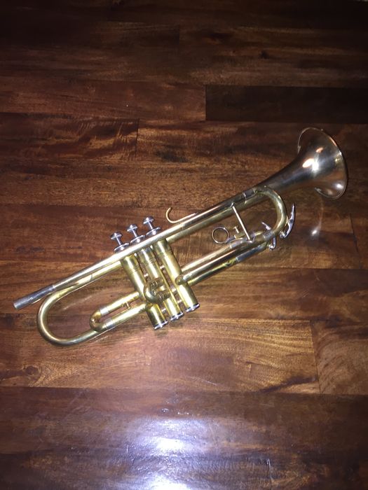 king cleveland trumpet serial numbers